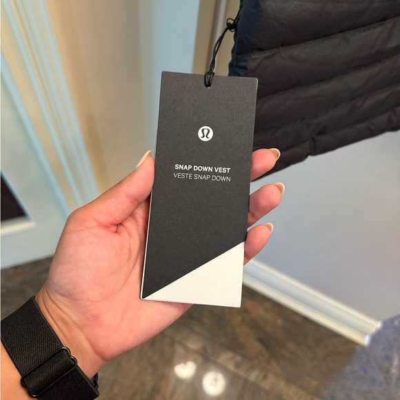 Lululemon Black Snap Down Vest Black - Picture 5 of 7